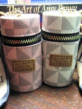 TWO KEY CHAIN POUCHES NEW 4 INCHES ZIP UP TOO CUTE